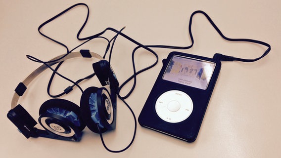 Ein alter iPod-Classic. © NDR/ Pascal Strehler Foto: Pascal Strehler