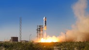 Start der Blue Origin Rakete "New Shepard" des Amazon-Chefs Jeff Besoz © picture alliance / AP Photo 