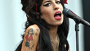 Amy Winehouse beim V Festival in Chelmsford. © picture-alliance / dpa Foto: UPPA Scott Taylor