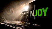 Lejo auf der Bühne beim N-JOY Abend auf dem Reeperbahn Festival 2019. © NDR/N-JOY Foto: Benjamin Hüllenkremer