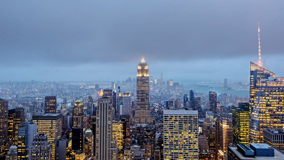 Die beleuchteten Gebäude in New York. © steffne / photocase.de Foto: steffne