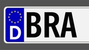 Montage: Das Autokennzeichen von Brake/Landkreis Wesermarsch. © fotolia Foto: cevahir87