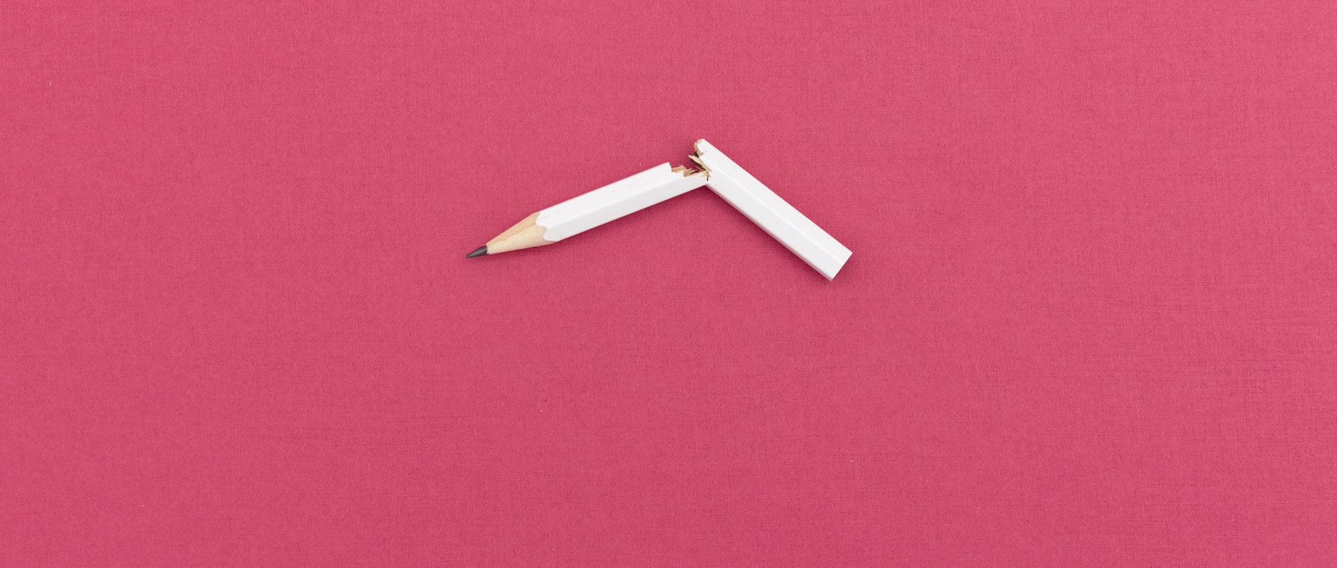 Ein zerbrochener Bleistift., © Marie Maerz / photocase.de