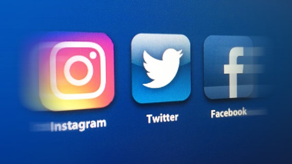 Das Logo von Instagram,Twitter und Facebook. © NDR 